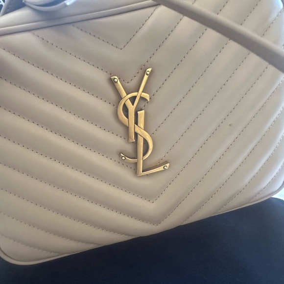 Yves Saint Laurent Handbags - Yves Saint Laurent Beige Quilted Shoulder Bag